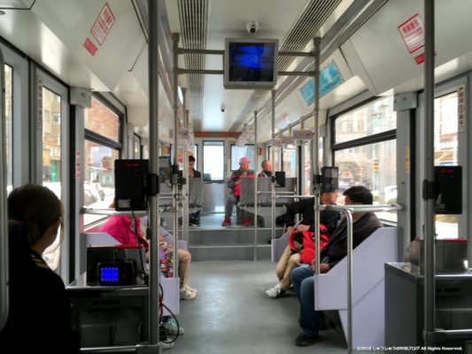 大連路面電車の車内