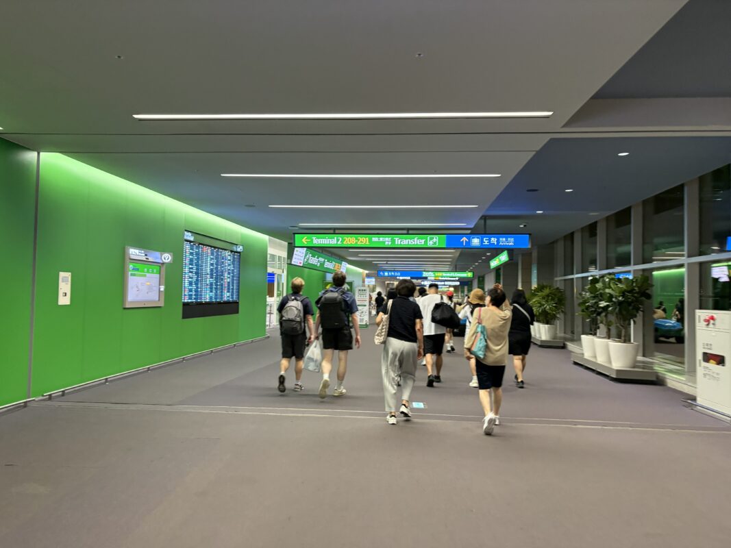 仁川空港国際線第２ターミナル乗換通路２