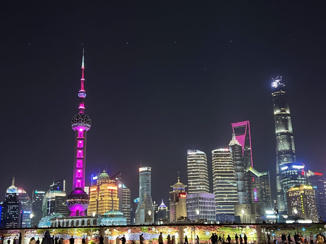 上海外灘から見る陸家嘴の夜景