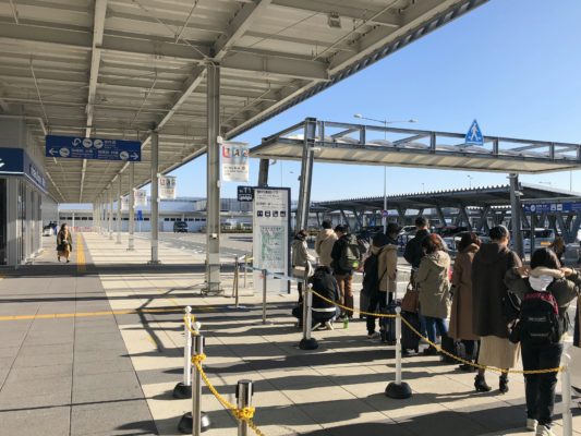 関西国際空港第２ターミナルの無料シャトルバス乗り場